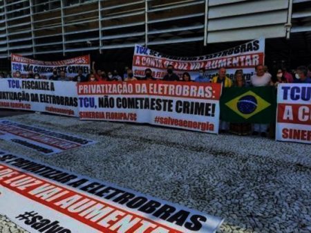 TCU se curva a Bolsonaro e aprova criminosa privatização da Eletrobrás