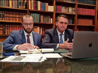 Moraes amplia prazo para PF fazer laudo do vazamento de dados sigilosos por Bolsonaro