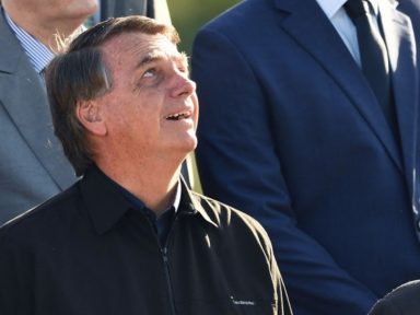 Datafolha mostra que 56% não confiam em nada do que diz Bolsonaro; apenas 17% confiam