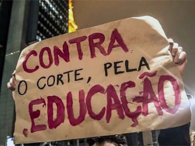 Governo desiste de recuo e confisca R$ 366 milhões das contas das universidades