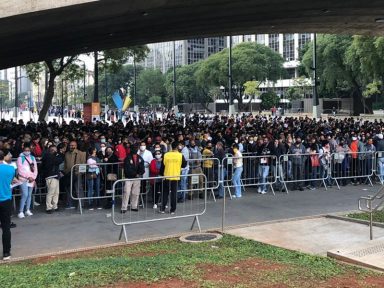 SP: multidão de desempregados disputam vaga