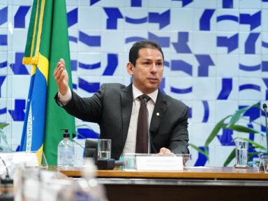 Ramos: ação de Bolsonaro contra Moraes é tentativa de “desviar o noticiário do desastre que é o governo”