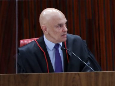 Moraes adverte que se Bolsonaro não mostrar provas contra rádios será “crime eleitoral”