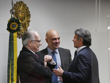 Fux apoia Moraes e afirma que havia “atos preparatórios de terrorismo contra o STF”