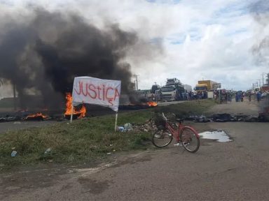 População se revolta com assassinato de Genivaldo na câmara de gás por agentes da PRF