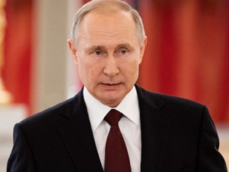 Rússia responde a sanções dos EUA pagando sua dívida externa em rublos
