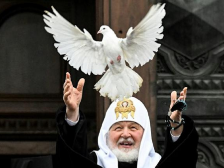 Submetida à cruzada macartista dos EUA, UE quer sancionar líder da Igreja Ortodoxa Russa
