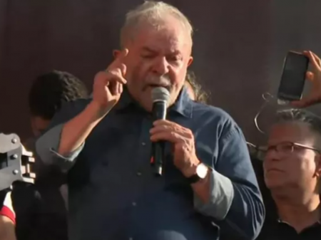 “Não vamos deixar privatizar Eletrobrás, Correios e Banco do Brasil”, diz Lula