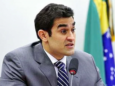 Operação abafa: delegado que investigou falcatruas de Jair Renan foi rebaixado
