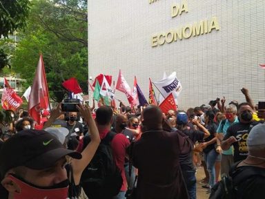 Servidores vão a Brasília nesta terça em manifestação por reajuste salarial