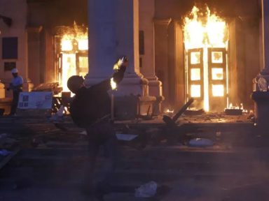 Impunidade dos nazis ucranianos que queimaram vivos 42 manifestantes em Odessa faz 8 anos