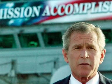 “Decisão de lançar invasão totalmente injustificada e brutal do Iraque… ops, Ucrânia”, tropeça Bush