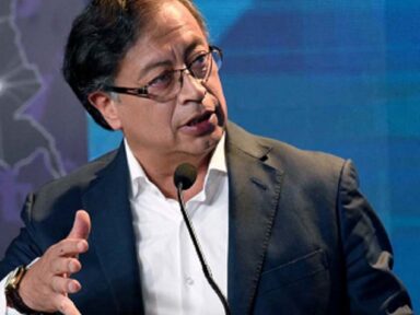 Petro: Estado colombiano precisa investir na produção nacional