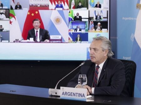 Argentina e Irã oficializam solicitação de ingresso no BRICS