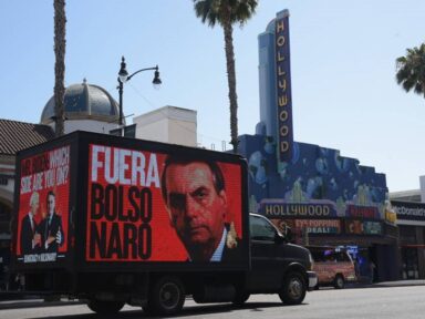 Manifestação antes da Cúpula das Américas exige “Fora, Bolsonaro” em Los Angeles