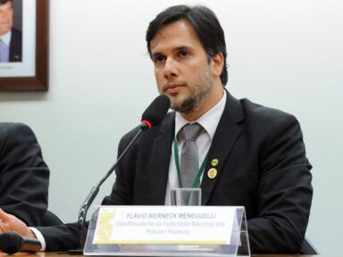 Para líder sindical, governo traiu a Polícia Federal: “Bolsonaro jogou sujo”