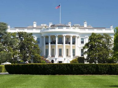 NYT: confisco de ativos russos pode desacreditar dólar, avaliam elementos do governo Biden