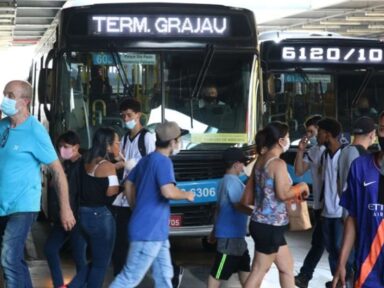 Motoristas acatam decisão da Justiça e encerram greve de ônibus em São Paulo