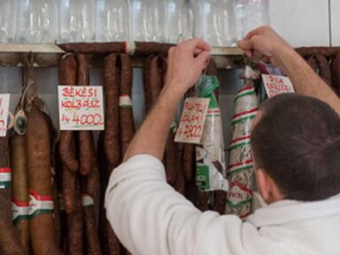 “Sanções nos atingem mais do que à Rússia”, reclama premiê da Estônia
