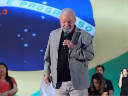 Lula defende campanha mundial pela liberdade de Julian Assange