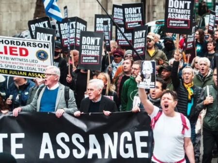 Sindicato dos Jornalistas do Reino Unido  repudia decisão de extraditar Assange