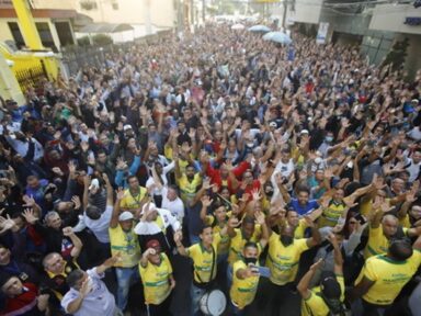 Motoristas de ônibus fazem nova paralisação de 24 horas em São Paulo