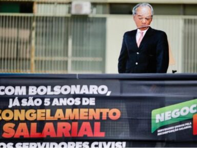Servidores reagem a descaso do governo com serviço público: ‘Não dar reajuste é um absurdo’