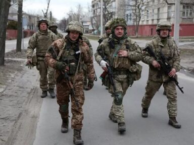 Avanço das forças russas em Severodonetsk deixa nazis ucranianos sob cerco na fábrica Azot