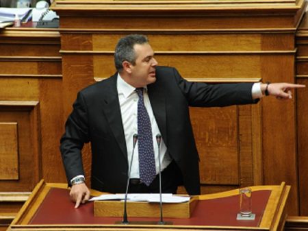 “Loucura de bloquear petróleo russo vai quebrar todos nós”, diz ex-ministro grego