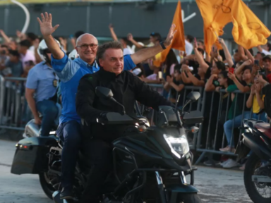 Após a tragédia de Dom e Bruno Pereira, Jair festeja com ‘motociata’ em Manaus