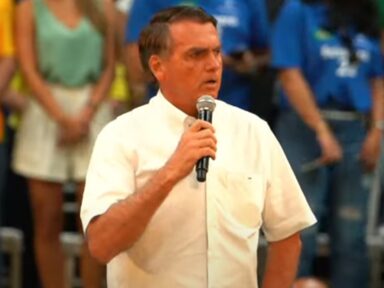 Bolsonaro ataca o STF, açula seguidores e chama para manifestação golpista