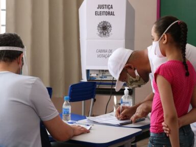 Empresários preparam manifesto pela democracia