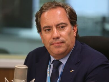 Ex-presidente da CEF fez reforma de R$ 50 mil em sua mansão com dinheiro público