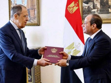 Egito propõe solução diplomática para crise na Ucrânia