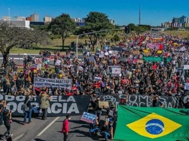 Carta contra o golpismo e em defesa da democracia passa de 500 mil assinaturas