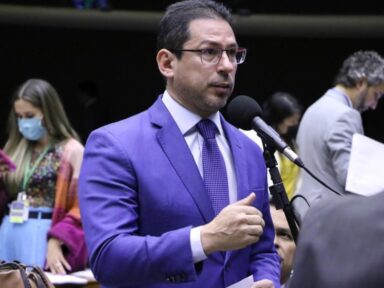 Planalto terá dificuldade com a PEC: “não pode mais chantagear deputados com emendas de relator”, diz Ramos