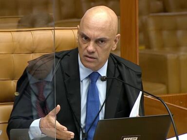 Inquérito das milícias digitais, que inclui Bolsonaro, é prorrogado por Moraes