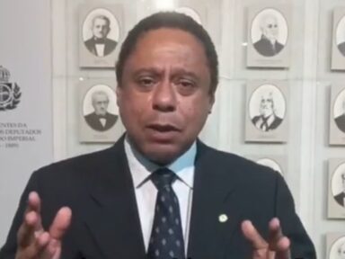 Orlando: “crueldade com as famílias a PGR arquivar ações contra crimes de Bolsonaro na pandemia”