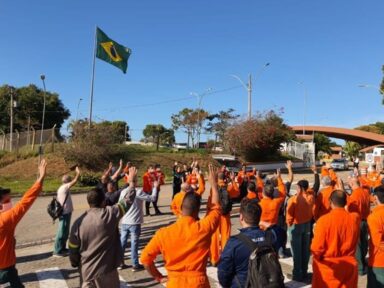 Em manifesto, petroleiros repudiam ataques às urnas e à democracia