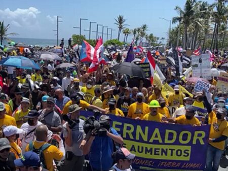 Porto-riquenhos protestam contra tarifas de energia exorbitantes após privatização