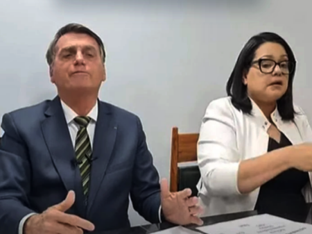 Isolado após ato com embaixadas, Bolsonaro agora se engalfinha com a FIESP
