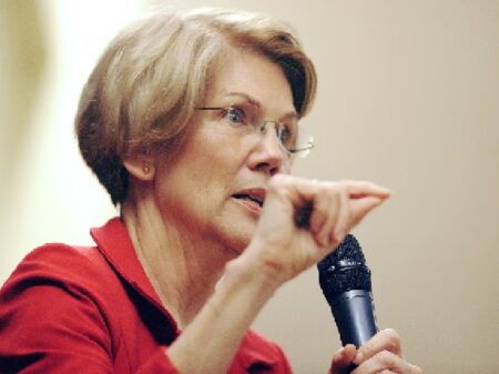 Senadora Warren acusa Fed de fomentar ‘recessão devastadora’ nos EUA