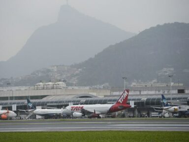 Querosene de aviação tem alta de 70% no ano