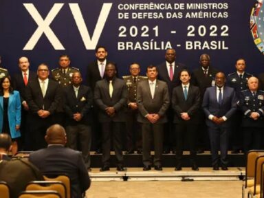 México, Argentina e Brasil se negam a condenar operação russa em encontro de Ministérios da Defesa