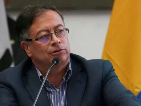 Comitiva do presidente da Colômbia sofre atentado e Petro condena o terrorismo