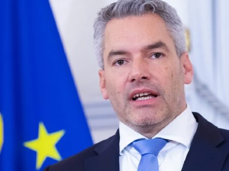 Áustria alerta para descontrole de preços após sanções à Rússia: “Temos que deter essa loucura”