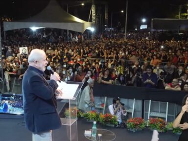 “Com Bolsonaro, o Brasil retrocedeu”, disse Lula na USP