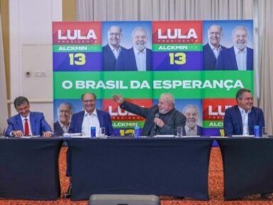 Lula propõe a governadores recriar ministério e montar um comitê científico na segurança