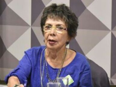 Documentário com Maria Pimentel resgata papel das mulheres na luta pela redemocratização do país