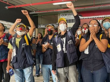 Entrevistadores do Censo fazem manifestações contra condições precárias de trabalho